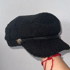 black beret only 14 dollars It is pretty and soft, it delivers anywhere in Utah